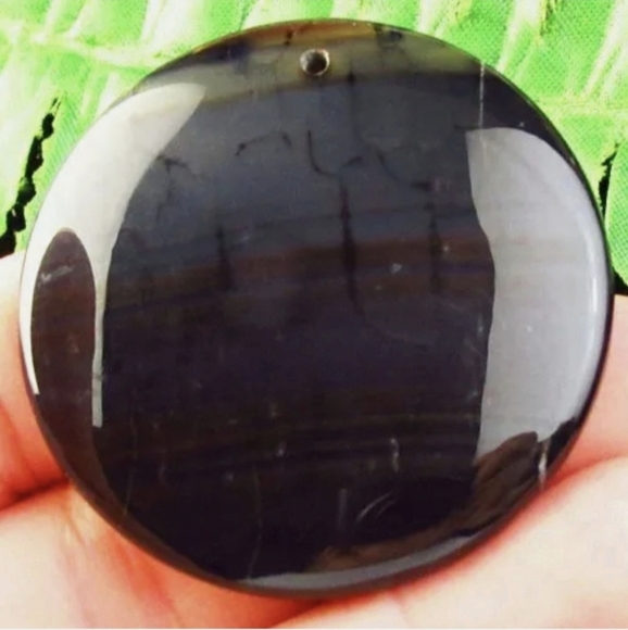 New Black Dragon Veins Agate Round Pendant. - Picture 2 of 12